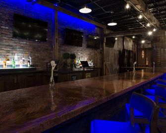 Days Inn by Wyndham Columbus East Airport - Reynoldsburg - Бар