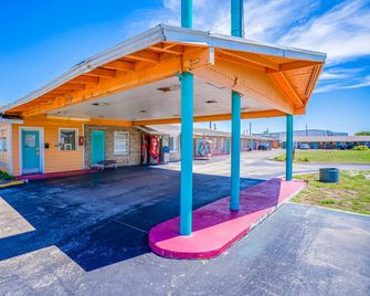 Gulfway Motel By OYO Near Airport I 37 - Corpus Christi - Byggnad