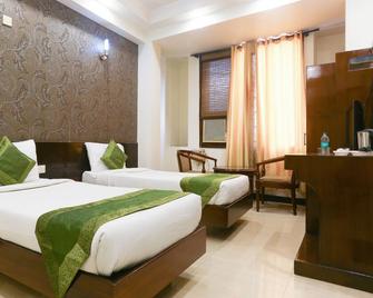 Hotel Blessings On road Near New Delhi Railway Station - New Delhi - Bedroom