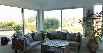 Charissi Hotel - Mykonos - Living room