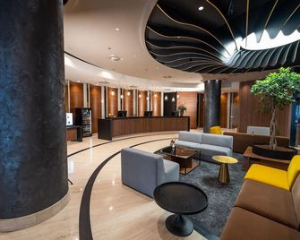 DoubleTree by Hilton Ljubljana, Slovenia - Liubliana - Lobby
