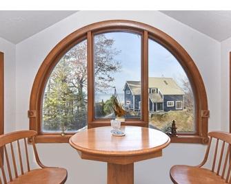 The Great Escape Lake Michigan Lake House - Pentwater - Dining room