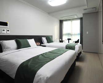 Coop Stay Koaroo Yeosu - Yeosu - Slaapkamer