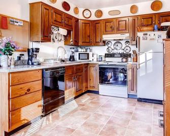 Sweet Life Brought to you by GetAway Vacations - Pittsfield - Küche