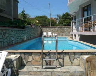Favorite Hotel - Obzor - Pool