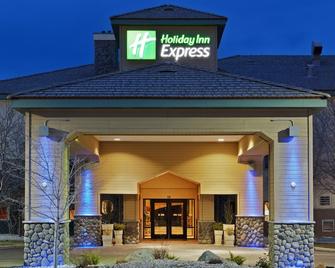 Holiday Inn Express Fallon - Fallon - Building