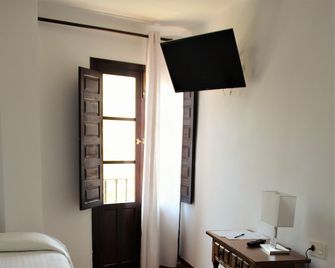 Pensión Sevillano - Nerja - Yatak Odası
