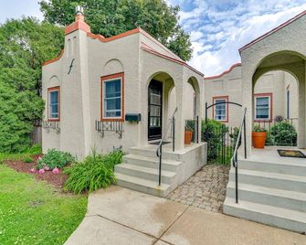 The Cooper, a charming Double Bungalow just Blocks from W River Parkway - Mineápolis - Edificio