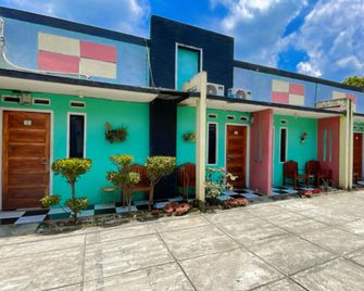 RedDoorz Near Jalan Angsana Lubuk Lingga - Lubuklinggau - Building
