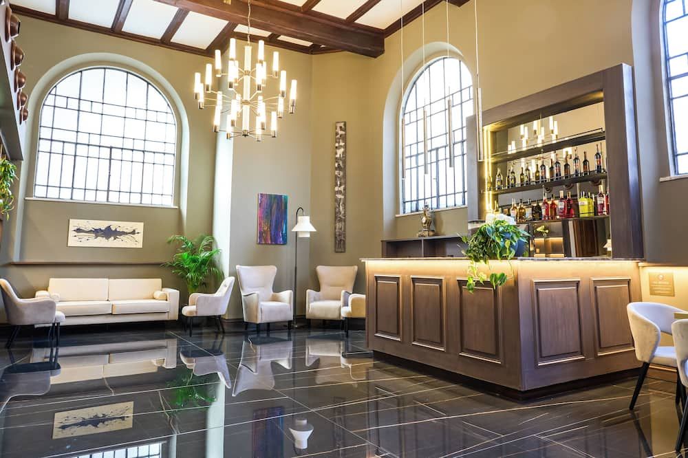 هوتل فيمينالي