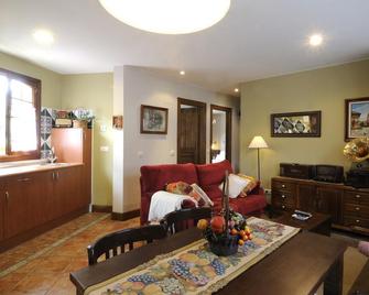Apartamentos Casa María Juanín - Collanzo - Comedor