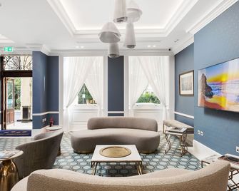 Commodore Hotel - London - Lounge