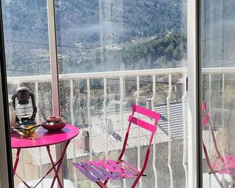 Appartement Dans la Montagne - Albertacce - Balcón