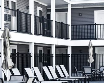 Atlantic Oceanfront Hotel, Wells Beach - Wells - Patio