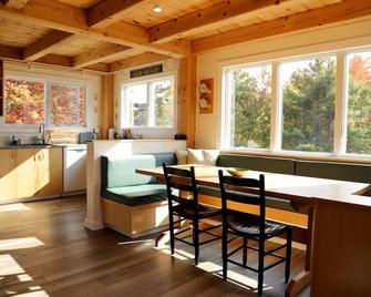 Cozy Cottage On Blue Hill Farm - Blue Hill - Comedor