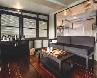 Rabot Hotel From Hotel Chocolat - Soufrière - Huiskamer