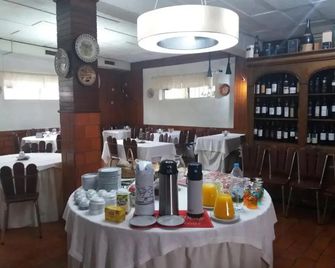 Rs Sobreiro - Bairro - Restaurant