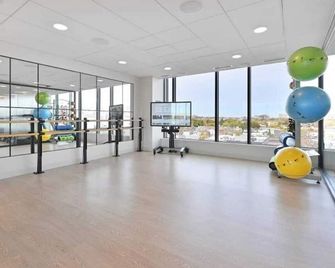 Central Space to Balance Life Work Play - Cambridge - Gym