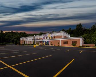 Spark by Hilton Lexington - Lexington - Building