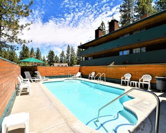 Snow Lake Lodge - Big Bear Lake - Pool