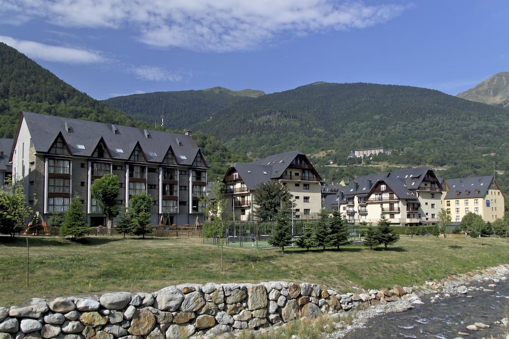 Aparthotel La Vall Blanca - Viella