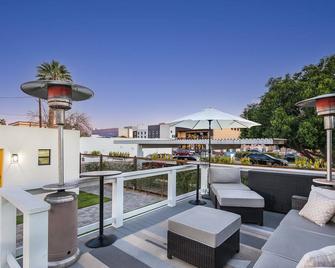 Be in the Heart Of Chandler, Walking Distance to Golf, Shops, Resturants, & More - Chandler - Balcony