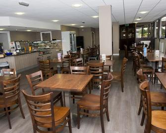 Holme Pierrepont Country Park Home of The National Water Sports Centre - Nottingham - Restaurant
