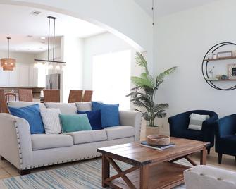 Beautiful Bayfront Retreat With Unbeatable Bay And Gulf Views - Gilchrist - Sala de estar