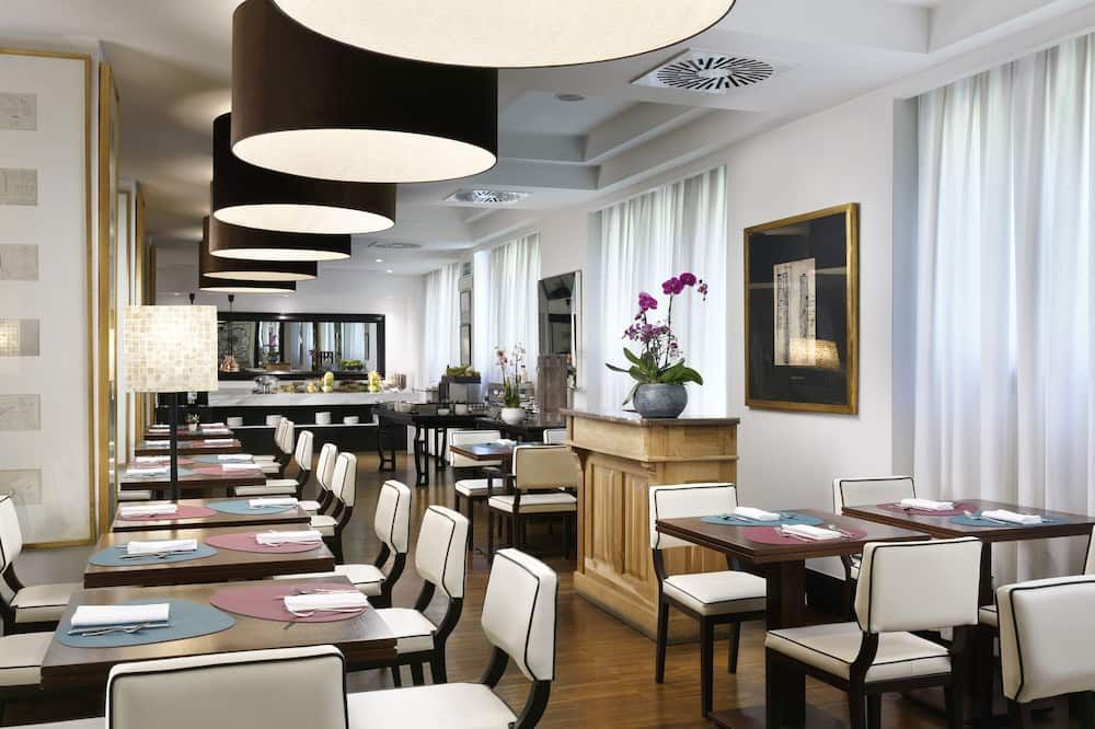 فندق بوليتسر - روما - مطعم