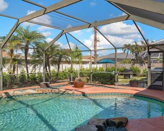6 Bed 4 Bath Family Fun Pool Home Near Beach! - Naples - Piscina