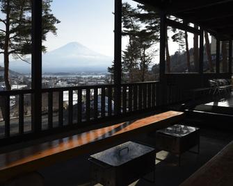 Kawaguchiko country cottage Ban - Fujikawaguchiko - Balcony