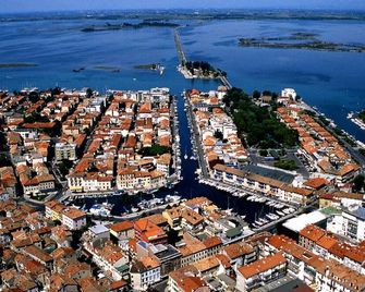 Appartamento Perco Riva Dandolo - Grado - Gebouw