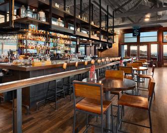 Semiahmoo Resort Golf & Spa, Trademark Collection by Wyndham - Blaine - Bar