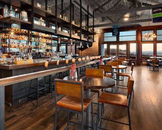 Semiahmoo Resort Golf & Spa, Trademark Collection by Wyndham - Blaine - Bar