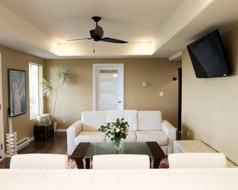 Vista House, Luxury Above The Clouds! - Whole House - San Luis Obispo - Sala de estar