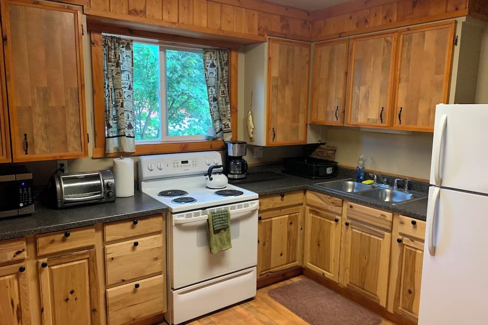 Fly fisherman's dream 2-bed cabin unit across the HWY from the Deschutes River! - Madras - Kuchyň