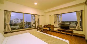 The Basil Park - Bhavnagar - Bedroom