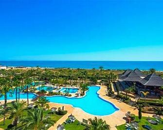 Puerto Antilla Grand Hotel - La Antilla - Zwembad