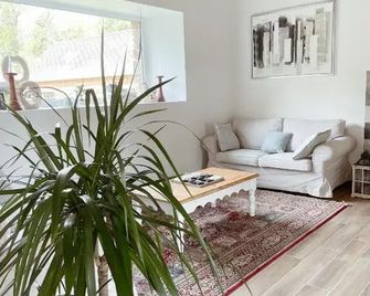 Ar Maen Gite et Chambres d'hotes - Lanvollon - Wohnzimmer