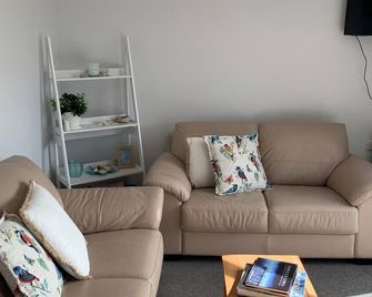 Tata Beach - Best of both worlds - Pohara - Sala de estar