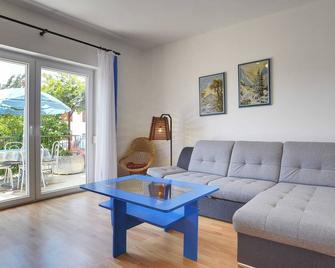 Spacious Apartment in Medulin Near sea - Medulin