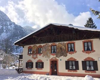 Ferienwohnungen im Lüftlmalereck, Mussldomahaus - Oberammergau - Gebouw