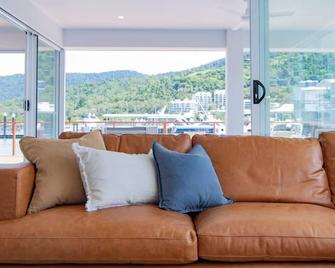 Cove 18 - Luxury beach house - Airlie Beach - Sala de estar