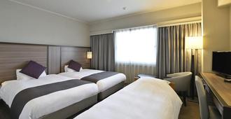 高松国際ホテル - 高松市 - 寝室
