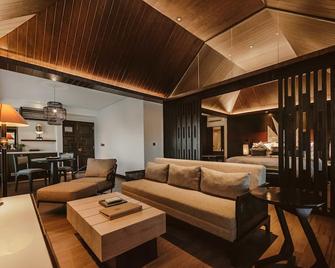 The Vira Bali Boutique Hotel & Suite - Kuta - Living room