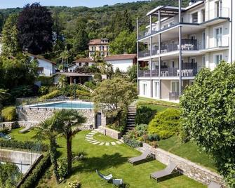 The View - Baveno - Басейн