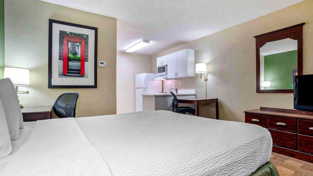 Extended Stay America Suites - Huntsville - US Space and Rocket Center - האנטסוויל - חדר שינה