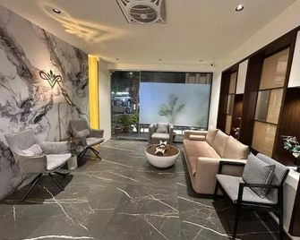 Goroomgo Vijay Vilas Hotel Maharashtra - Jālna - Lobby