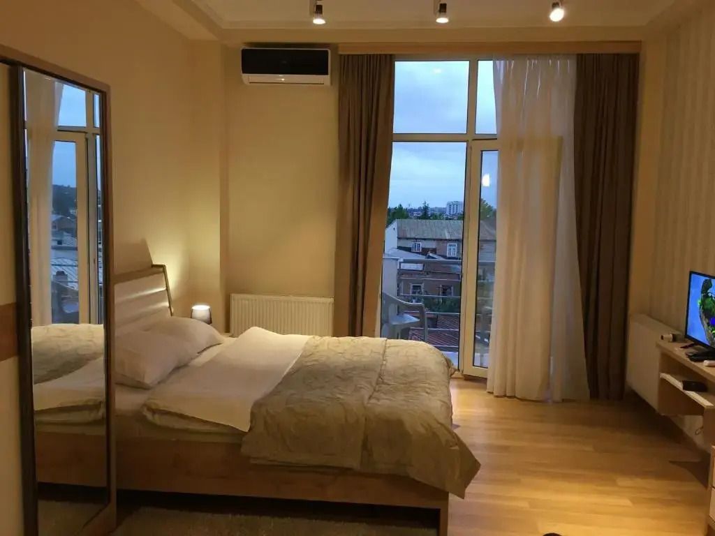 Happy Stay Hotel - كوتايسي - غرفة نوم