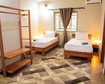 Tulivu Ranch Cottages - Bagamoyo - Bedroom